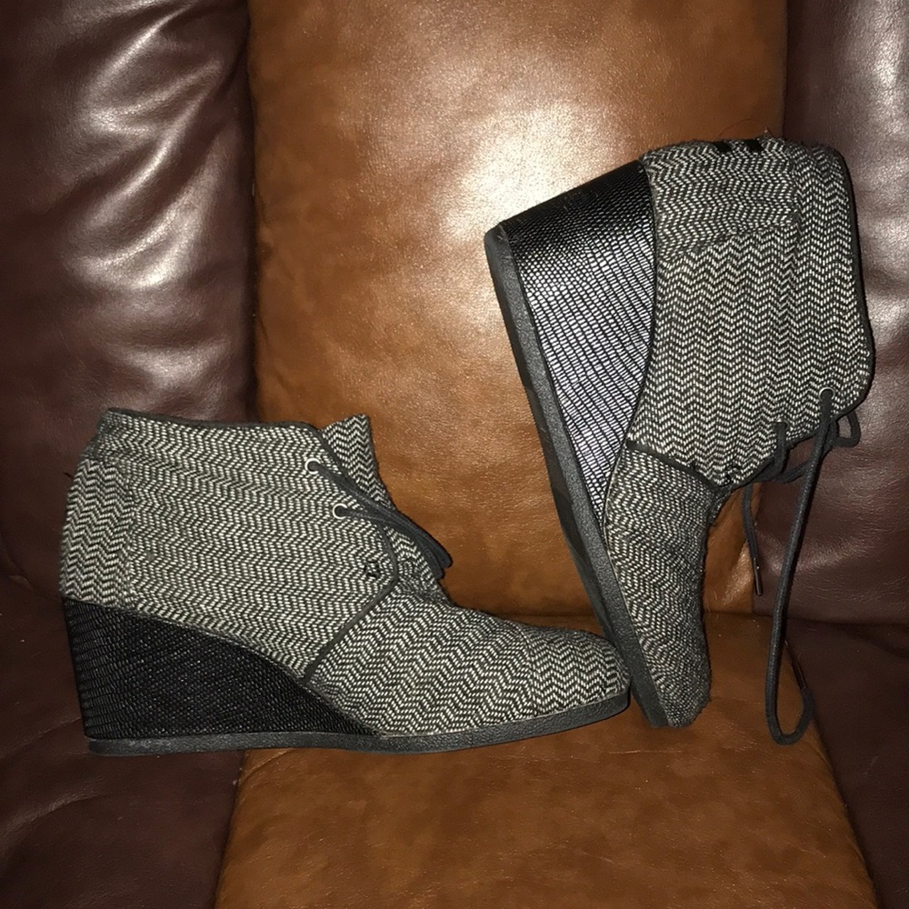 Toms wedge ankle boot